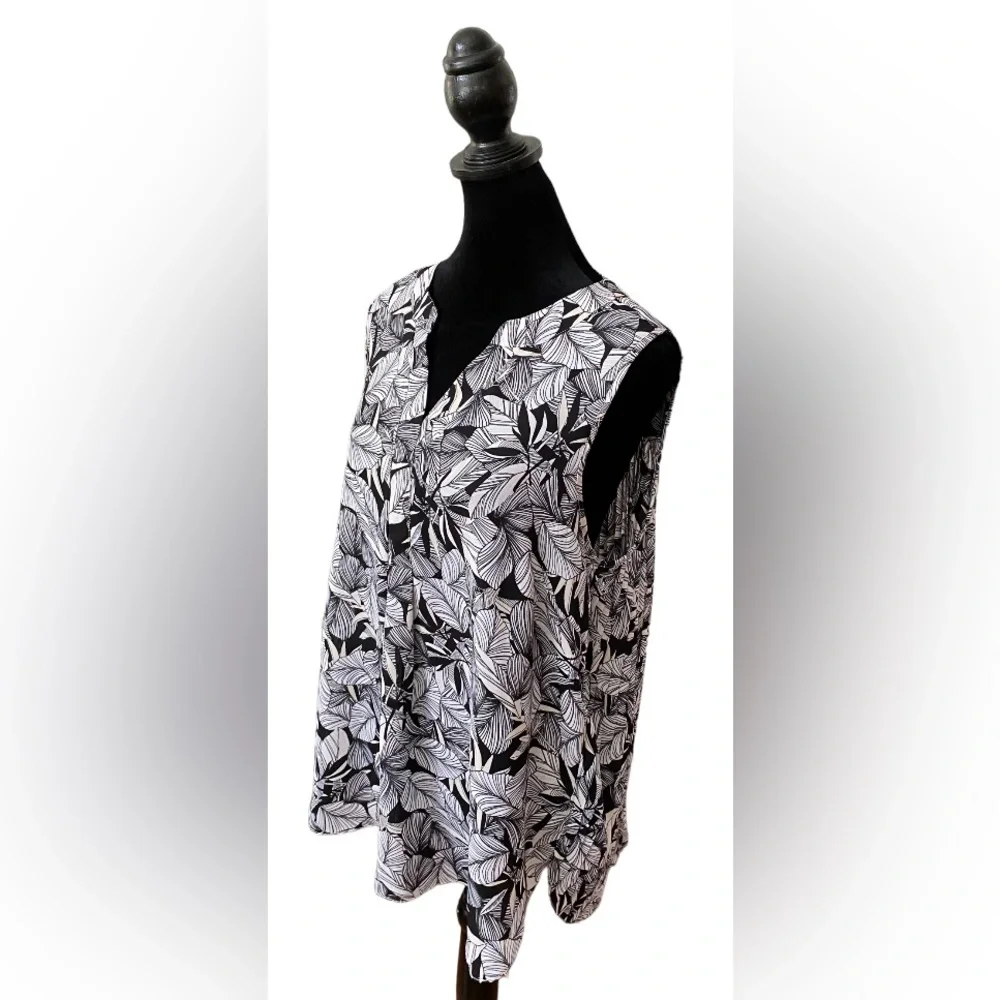 Christopher & Banks: Sleeveless V Neck  Leaf Pattern Blouse